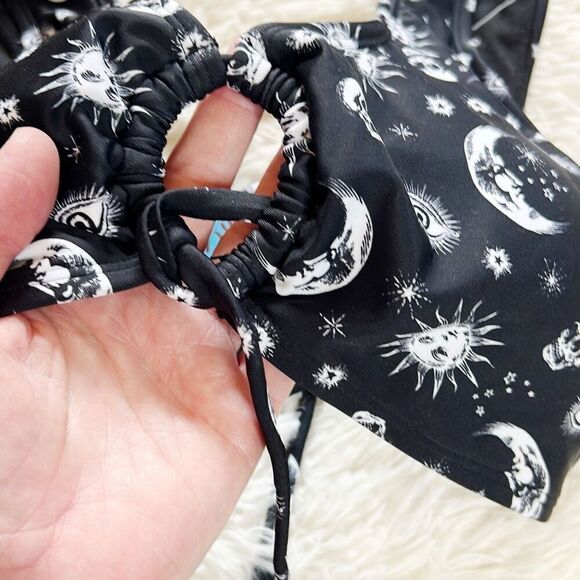 Hot Topic Celestial Skull Triangle Swim Top Black Medium New - Picture 4 of 9